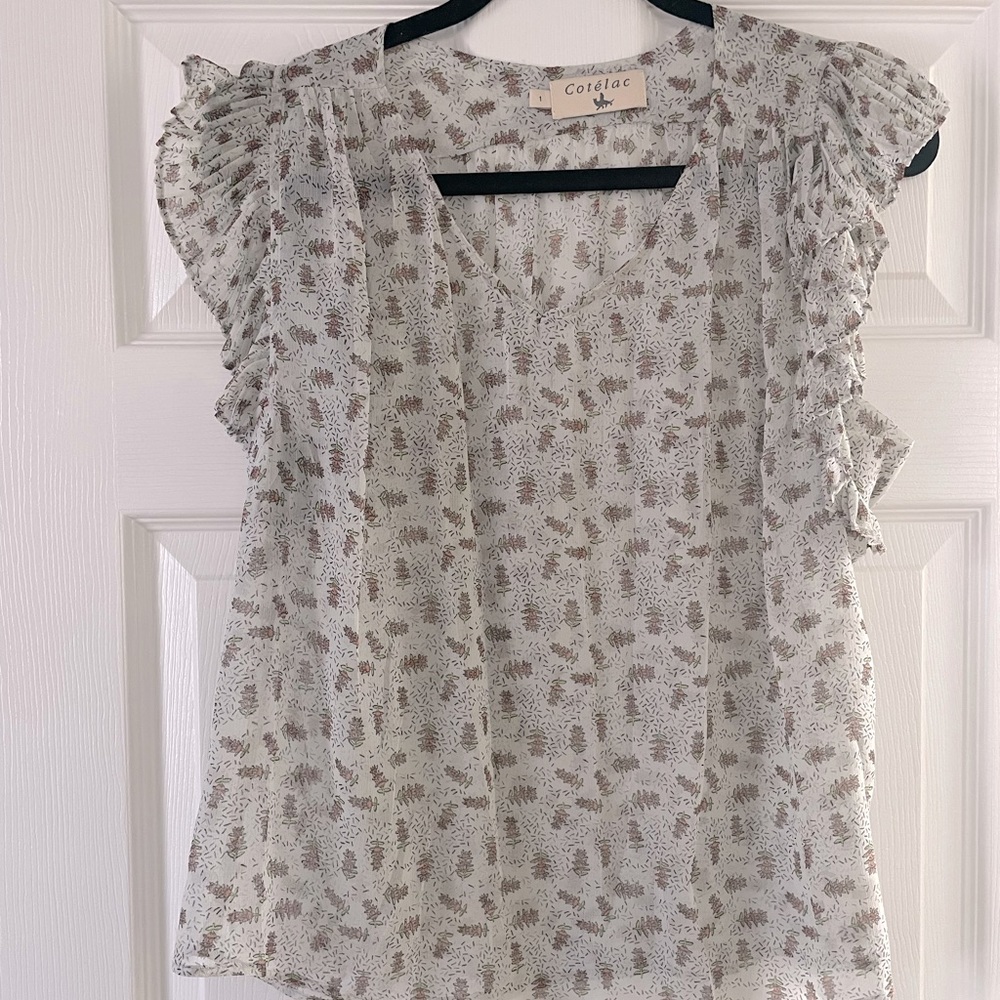 Cotelac ruffle top